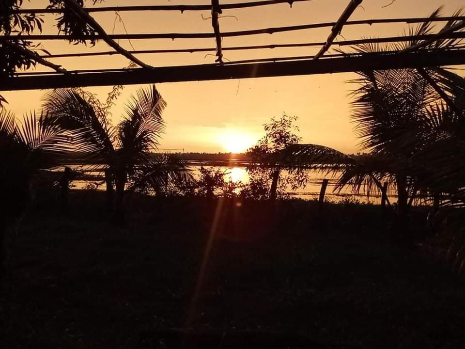 Salt Field Glamping Hotel Kampot Kültér fotó